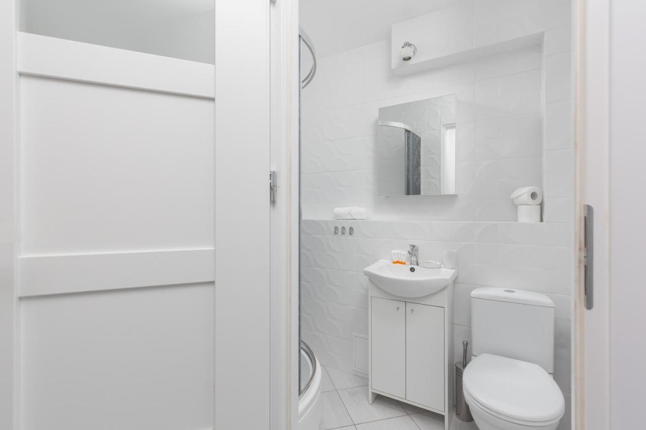 Apartaments Solec 79 By Noclegi Renters Varsavia Esterno foto