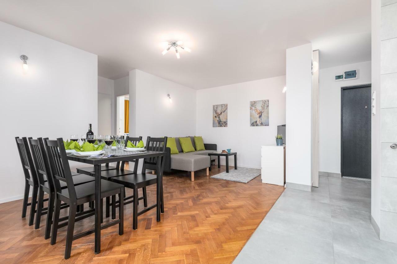 Apartaments Solec 79 By Noclegi Renters Varsavia Esterno foto