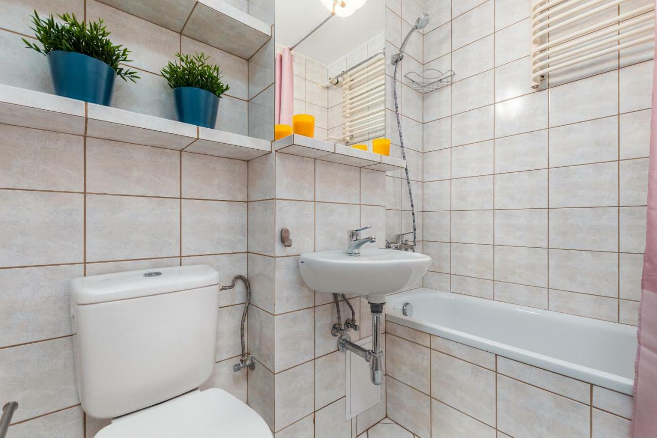 Apartaments Solec 79 By Noclegi Renters Varsavia Esterno foto