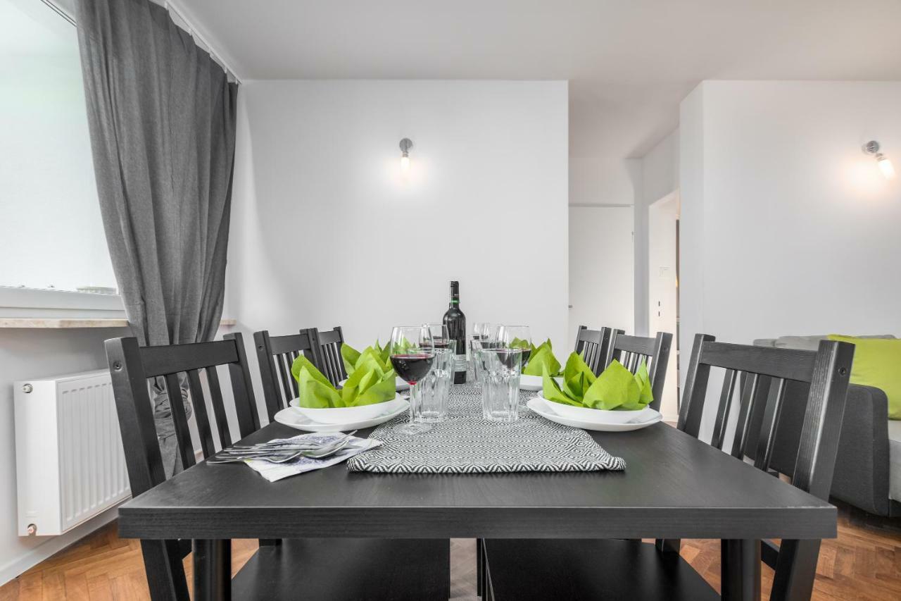 Apartaments Solec 79 By Noclegi Renters Varsavia Esterno foto